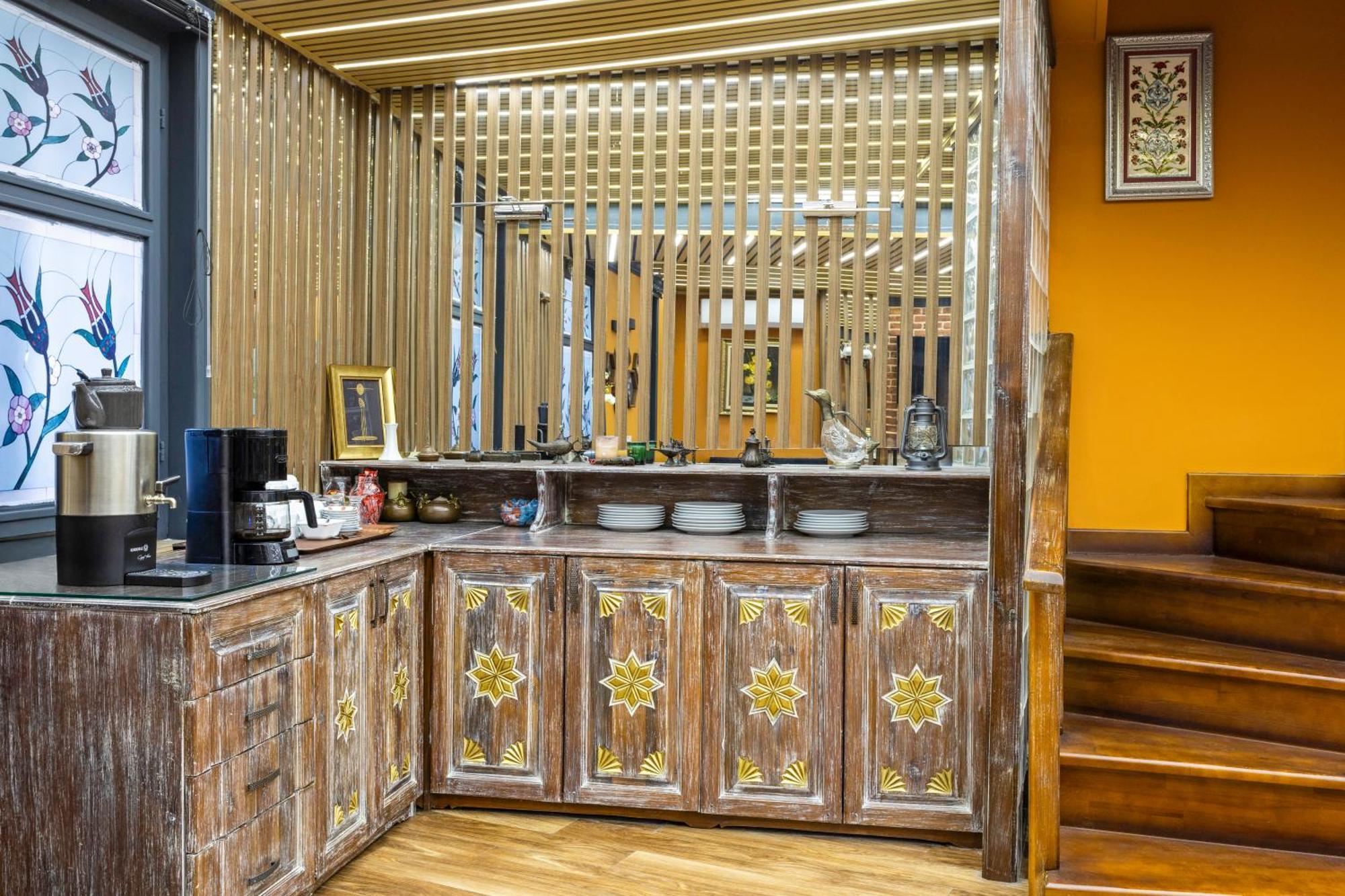 Wonder Wood Hotel Стамбул Экстерьер фото
